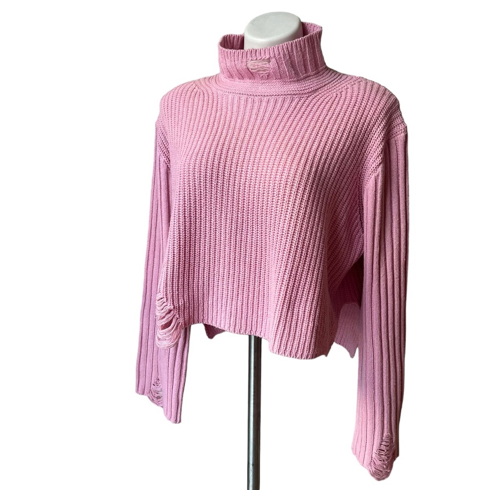 POL Chunky Mock Turtleneck Wide Sleeve Cropped Hi-Low Hem Distressed Sweater - Picture 3 of 16